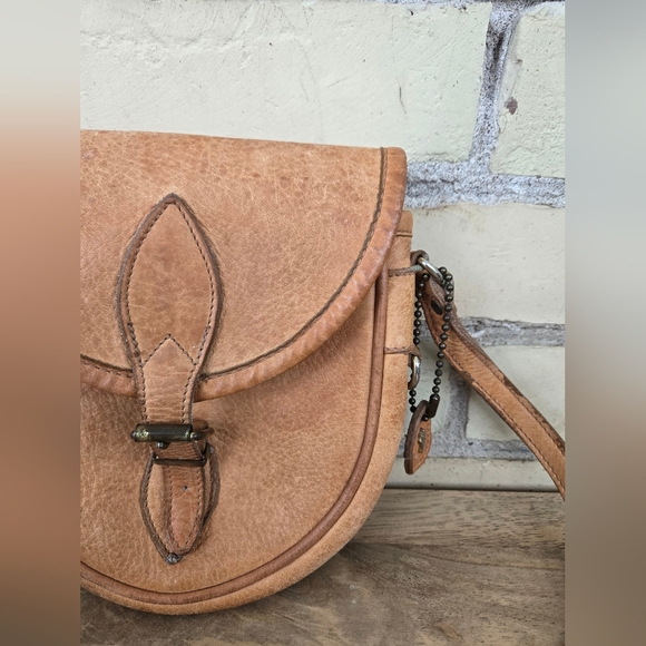 Vintage Roots Crossbody Bag - Picture 6 of 12